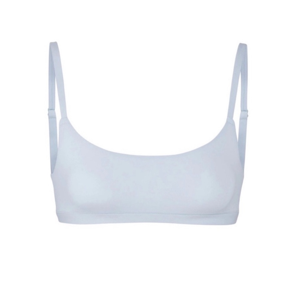 SKIMS Fits Everybody Scoop Neck Bra in Sky